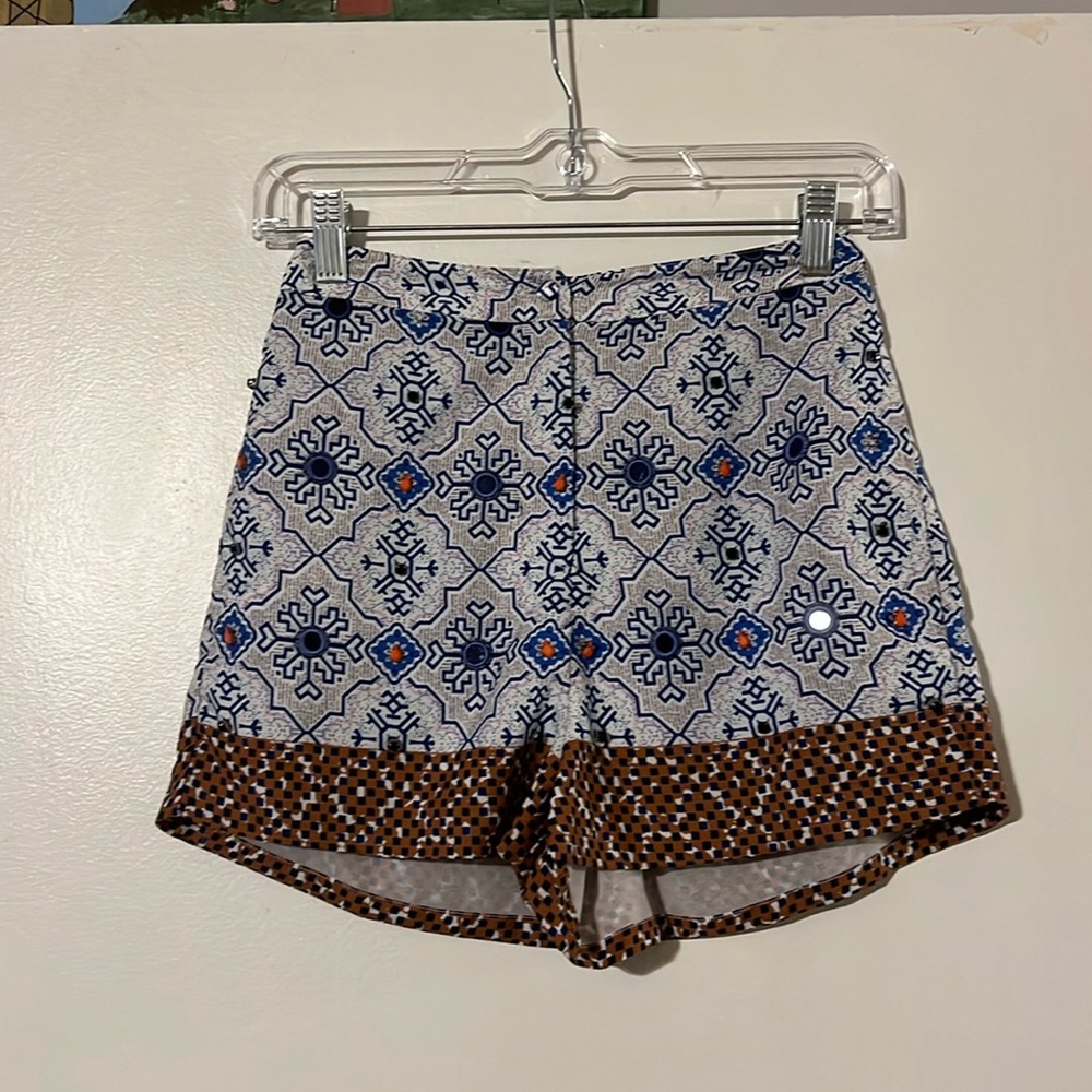 Topshop shorts. So cute! Side pockets.